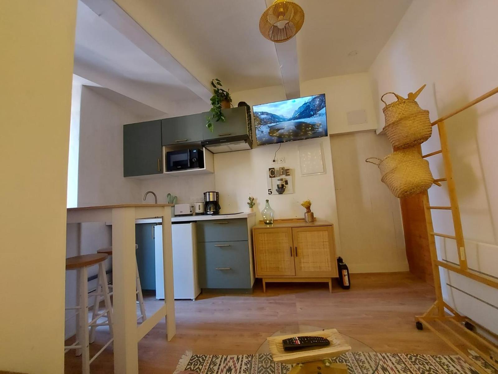 Le King & Suites Etoilees Greoux-les-Bains ภายนอก รูปภาพ