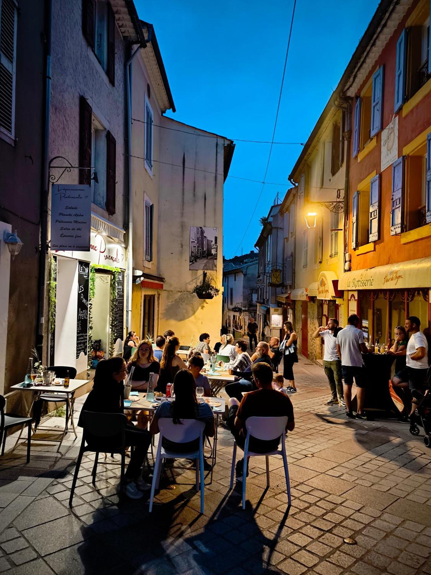 Le King & Suites Etoilees Greoux-les-Bains ภายนอก รูปภาพ